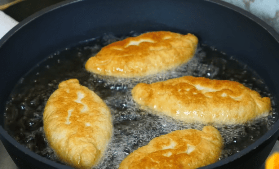 Рецепт швидких і смачних смажених пиріжків з картопляною начинкою