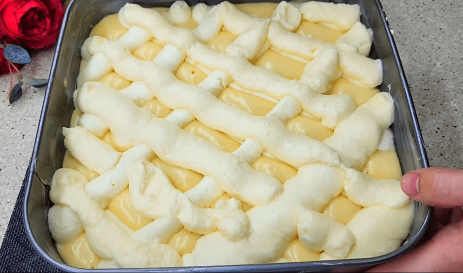 Рецепт пухкого пирога з кисломолочним сиром