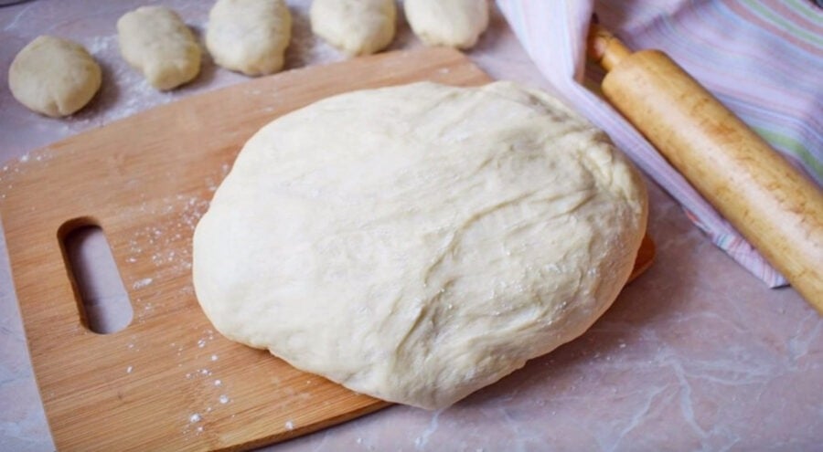 Рецепт ідеального тіста для піци, пиріжків і булочок 