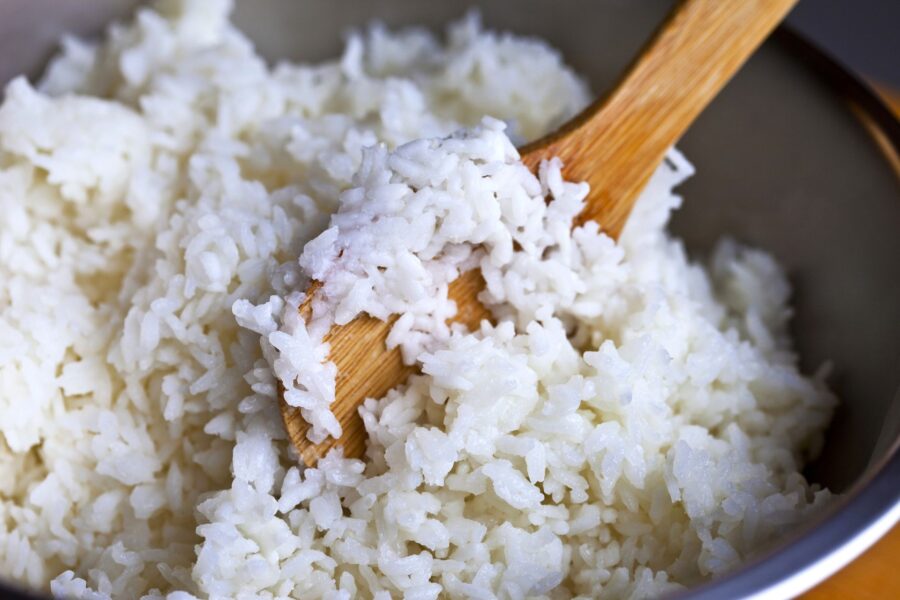 Кулінари розповіли, як приготувати ідеальний гарнір для будь-якої підливи чи м'яса – розсипчастий рис