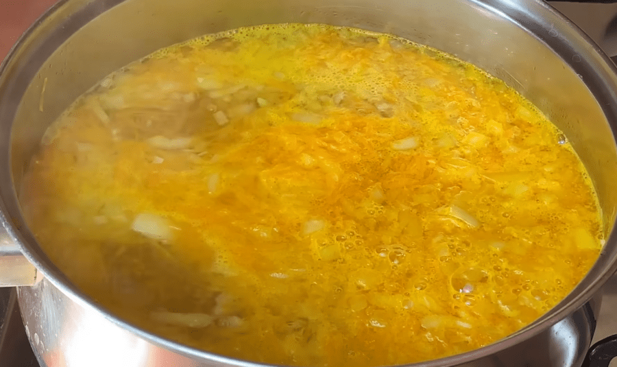 Рецепт наваристого і смачного супу з консервованим горошком