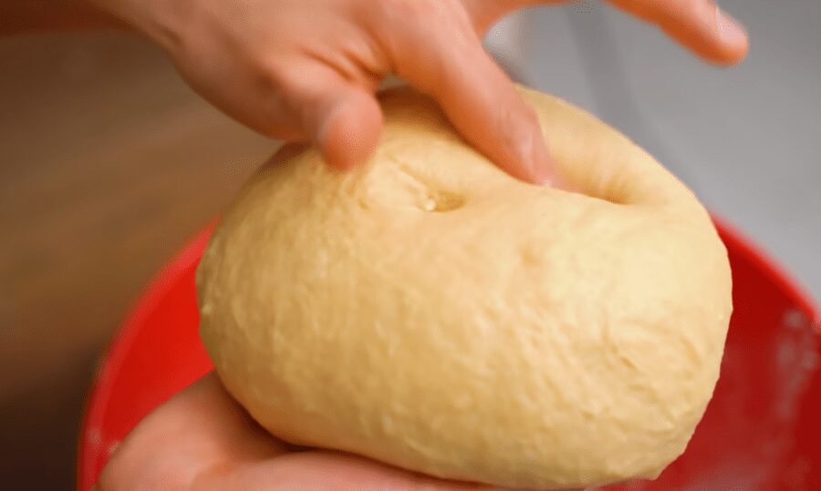 Рецепт пухких і ніжних булочок Сінабонів з корицею та кремом