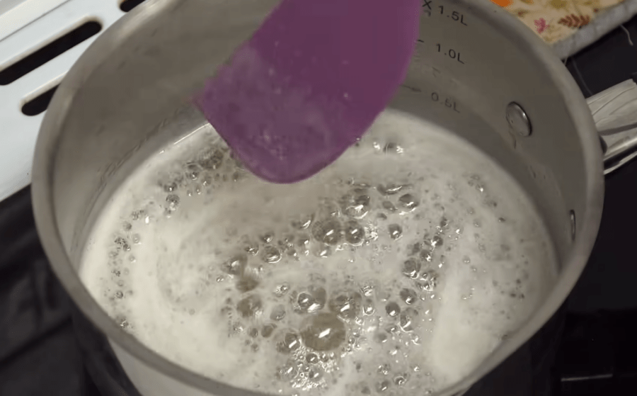 Рецепт пружних домашніх зефірок маршмелоу з 3 інгредієнтів