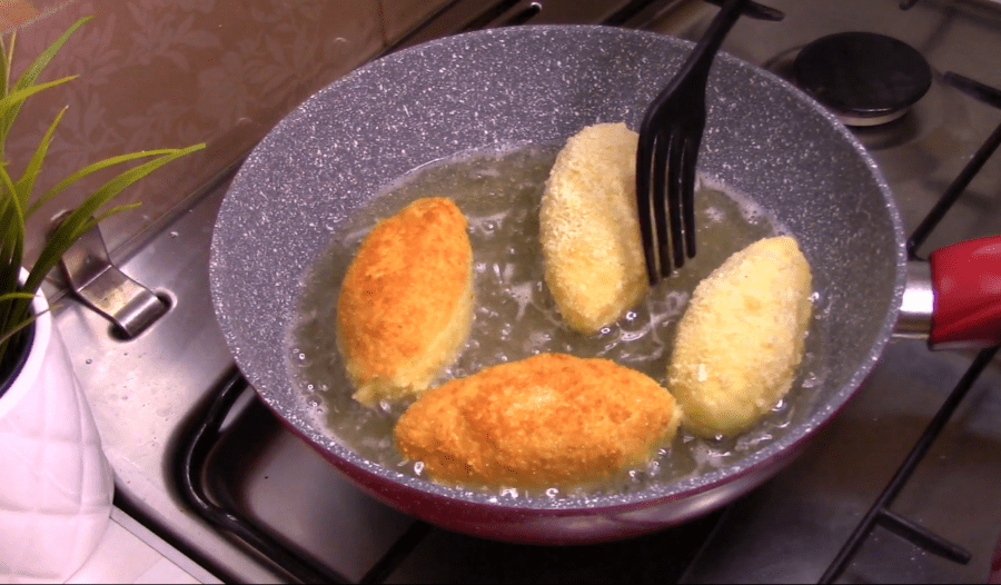 Рецепт ніжних картопляних зразів з фаршем