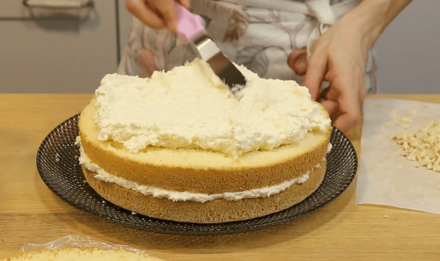 Рецепт домашнього торта Рафаелло