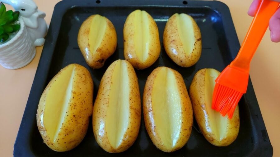 Покроковий рецепт запеченої картоплі