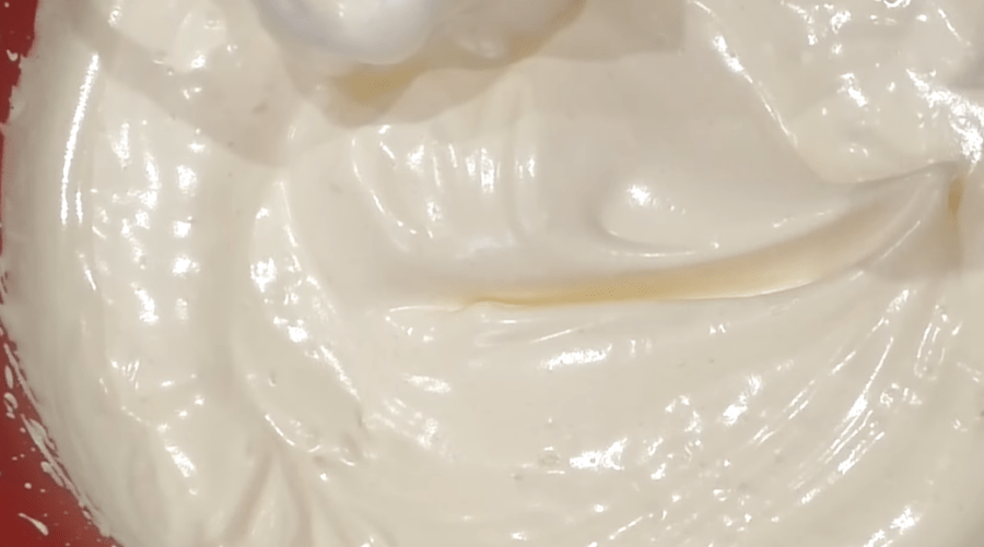 Рецепт смачних бісквітних тістечок з вершковим кремом