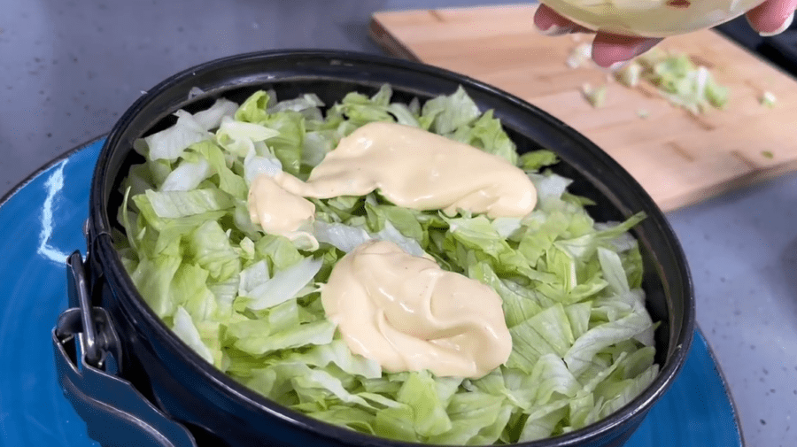 Рецепт салату Мімоза по-новому з секретним інгредієнтом