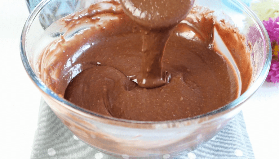 Рецепт смачного шоколадного торта 3 склянки без вагів і міксера