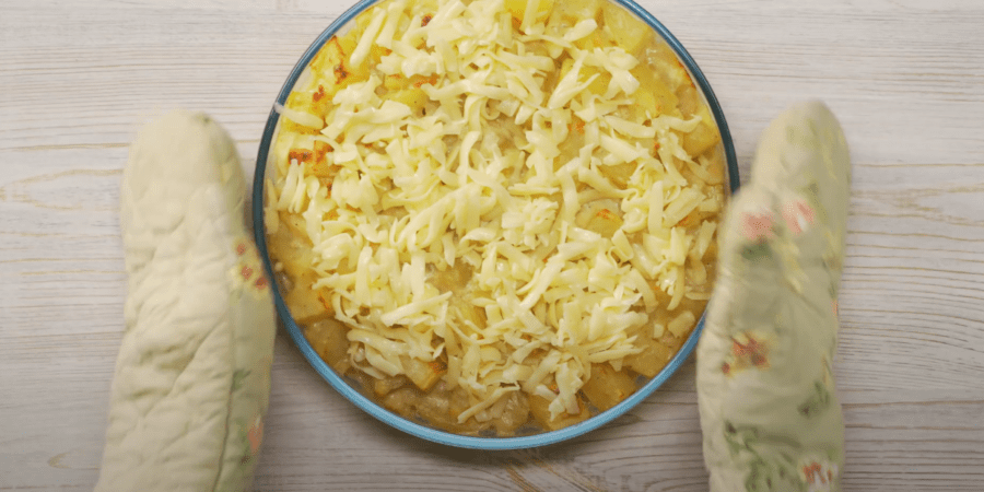 Рецепт ніжної картопляної запіканки у вершковому соусі