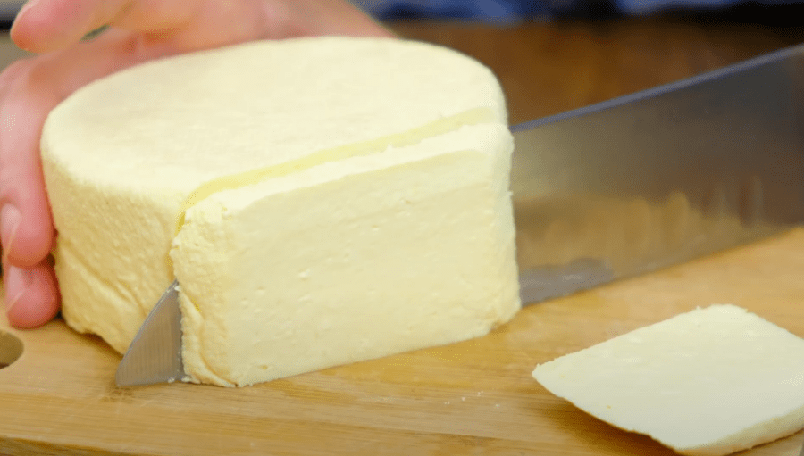 Рецепт твердого сиру в домашніх умовах з трьох інгредієнтів