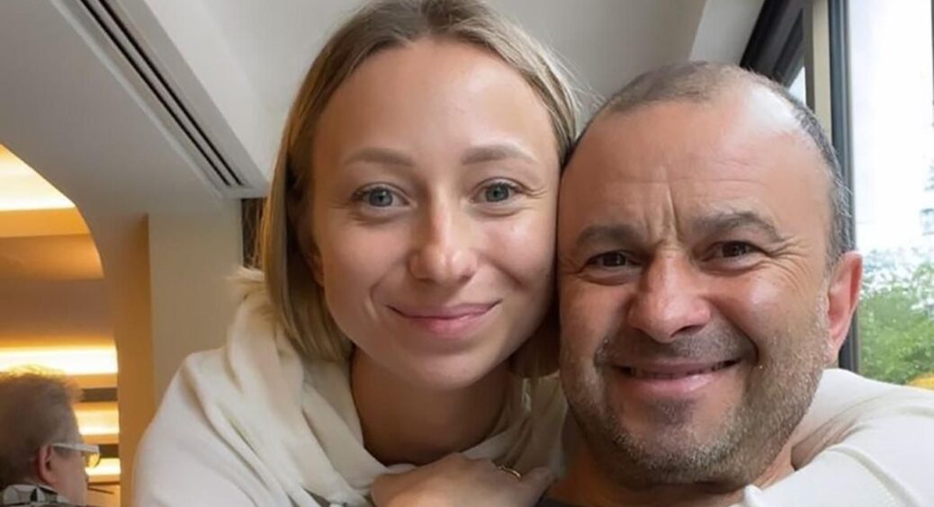 Дружина Віктора Павліка запланувала ще одну пластичну операцію та розповіла про реакцію чоловіка: “Важко” 