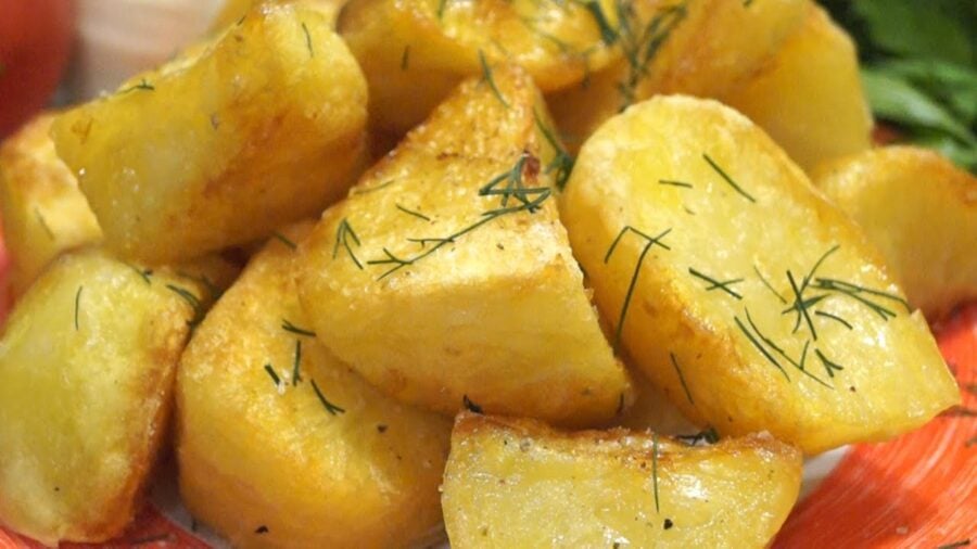 Рецепт картоплі запеченої з часниковим соусом 