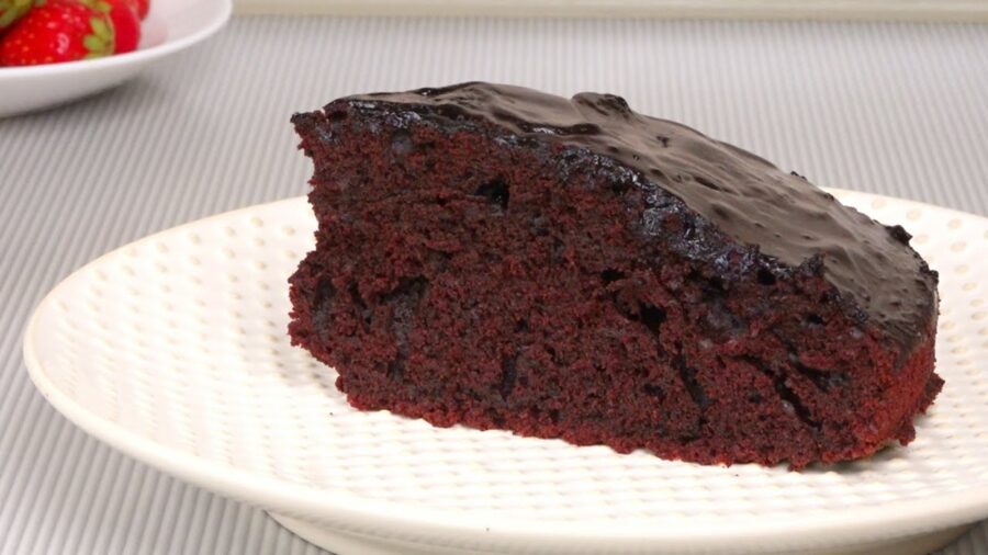 Рецепт пухкого шоколадного пирога з буряка
