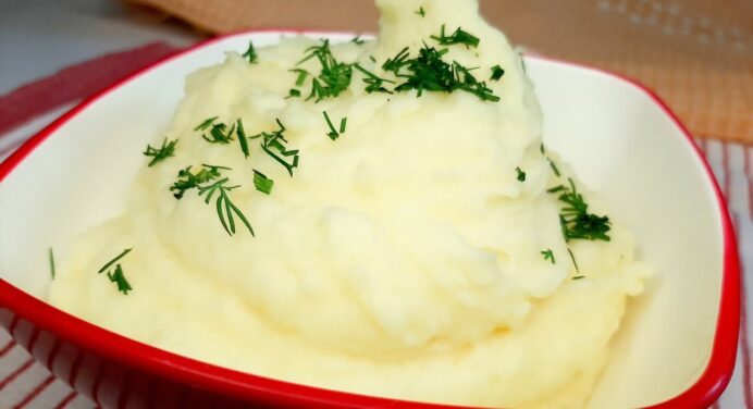 Картопляне пюре смачніше, ніж у ресторані: все завдяки лише одному секретному інгредієнту. Моя імпровізація 