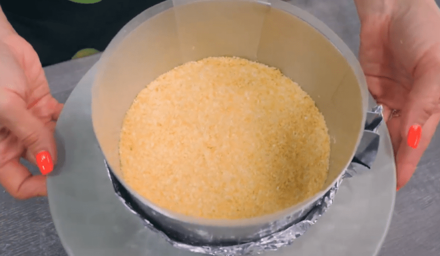 Рецепт ніжного і повітряного торта-суфле без випічки