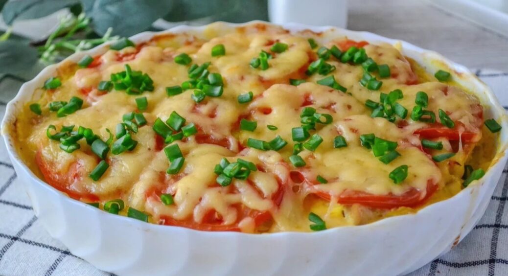 Картопляна запіканка з куркою: геніальний рецепт із доступних продуктів. Вся справа в особливій заливці! 