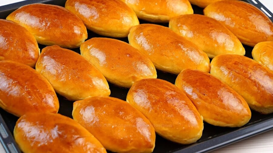 Ароматні пиріжки з грибами