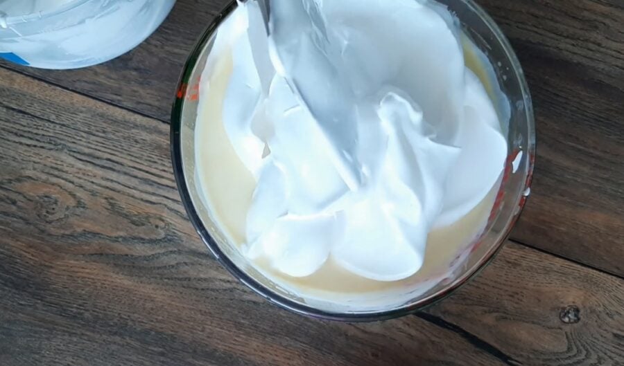 Як збити пишні й густі вершки без міксера