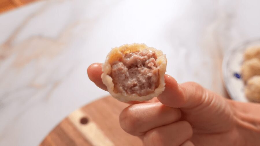 Рецепт соковитих лінивих пельменів 