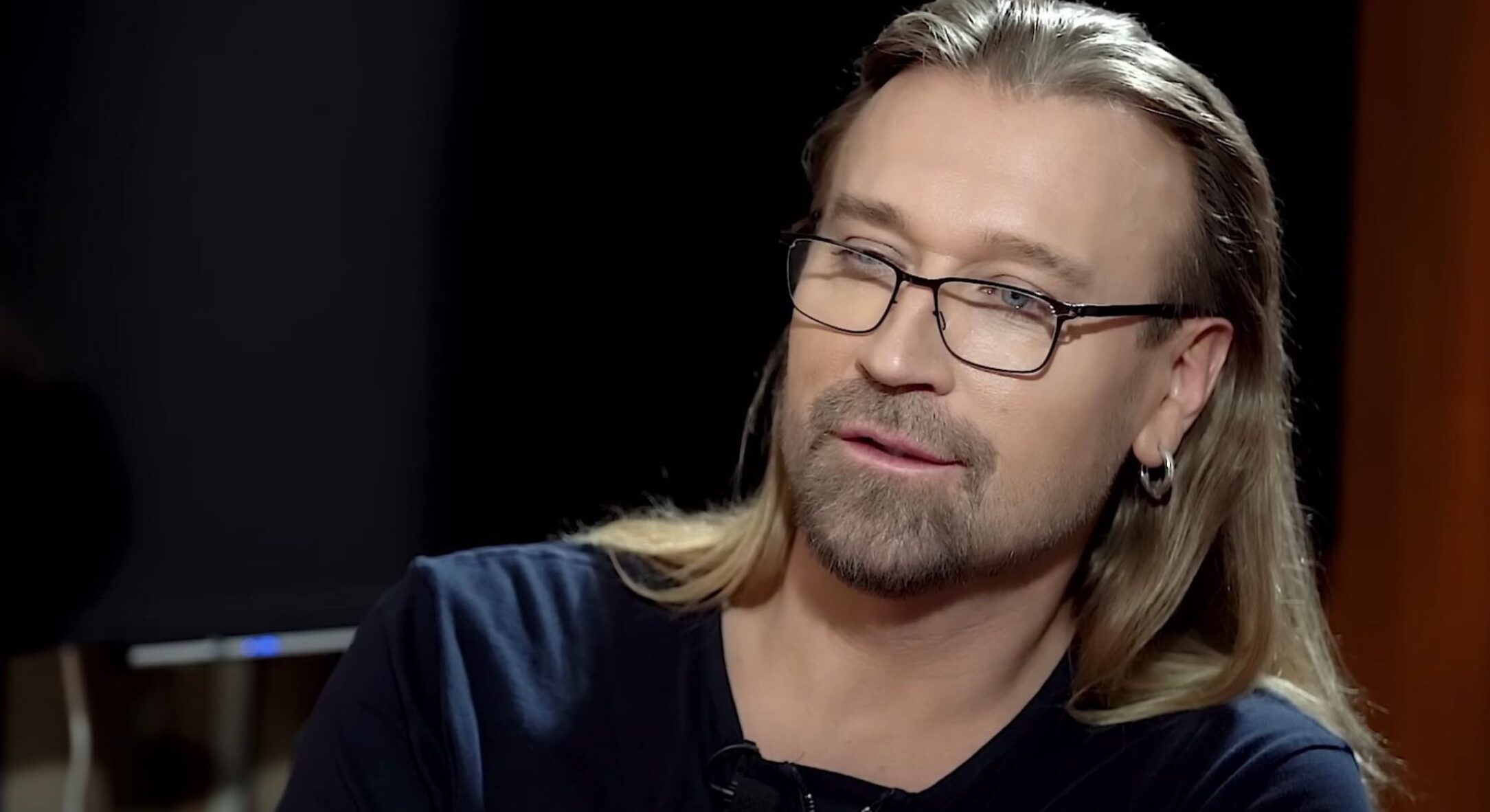 Позорисько та й годі: Олег Винник спочатку скасовує концерти, а потім ставить ціну за квитки понад 5 тис грн 