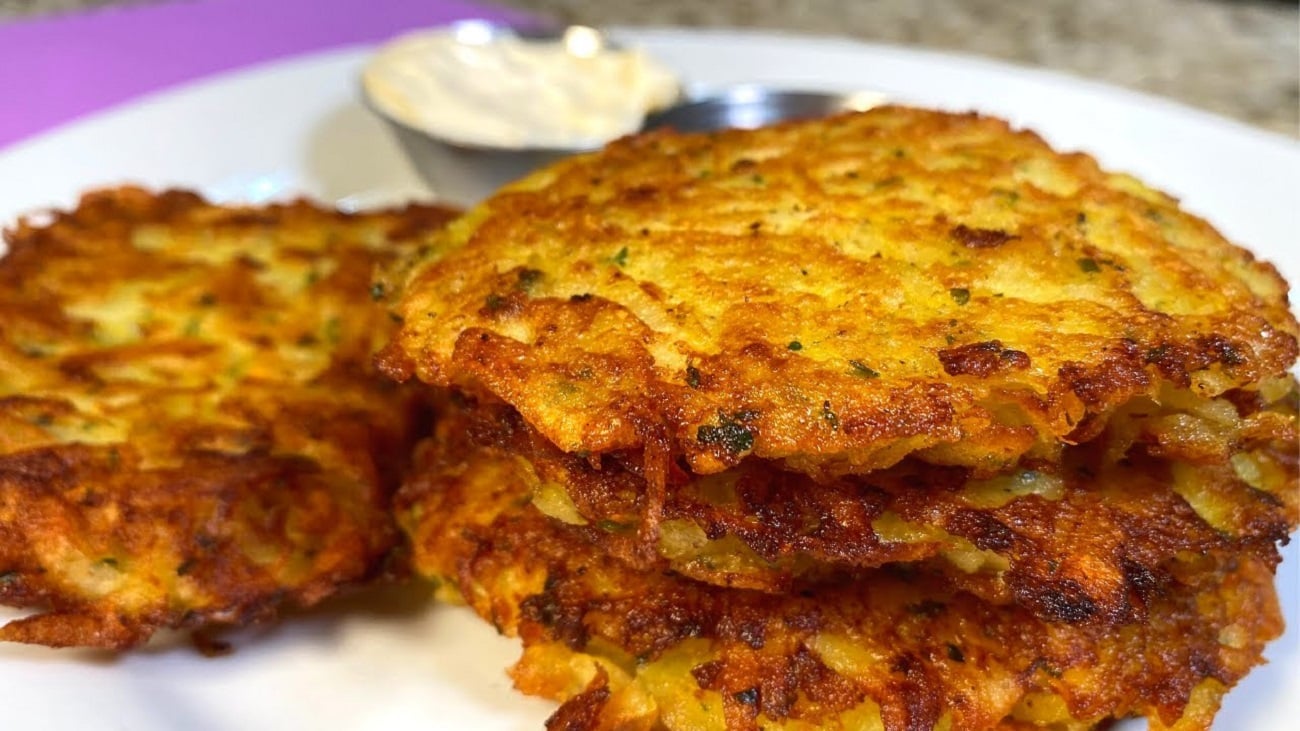 3 прості рецепти з того, що завжди є в холодильнику