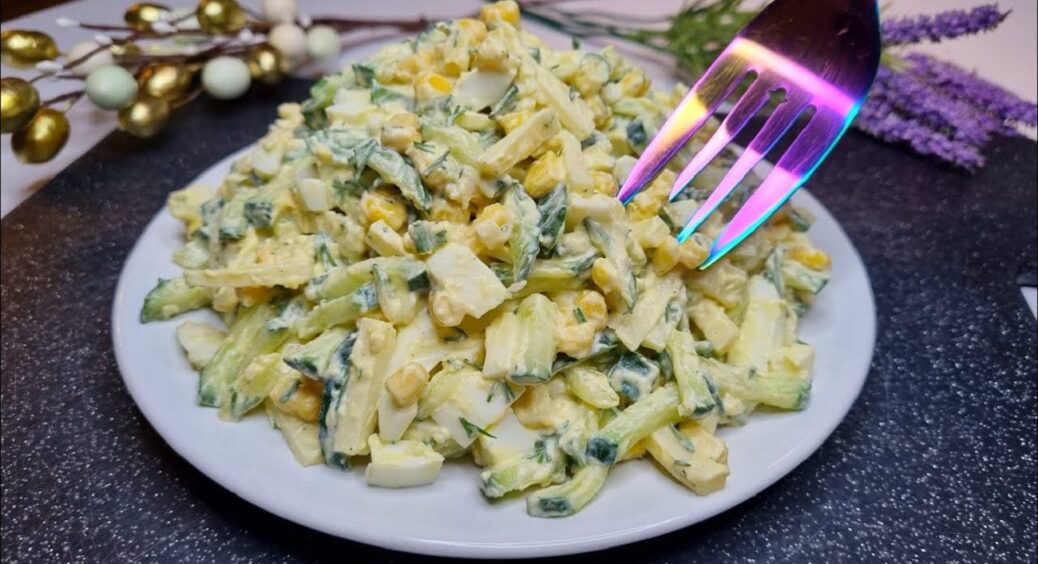 Салат без майонезу, що з’їдається першим. 4 продукти й заправка, як у ресторанах, але без дорогих спецій 