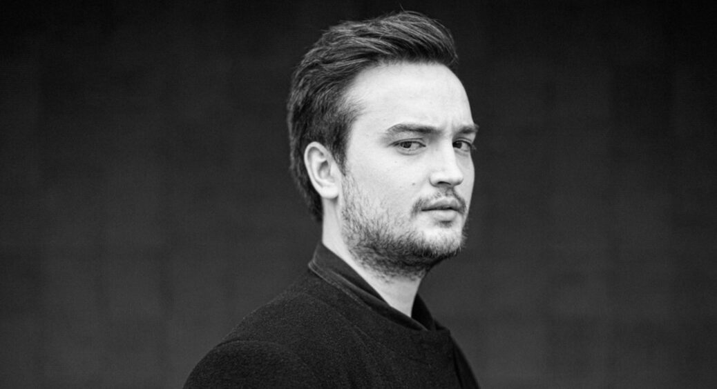 Єдиний син Наталії Сумської, 28-річний Вʼячеслав, показав дівчину, яку вважає дружиною: вона відома акторка 