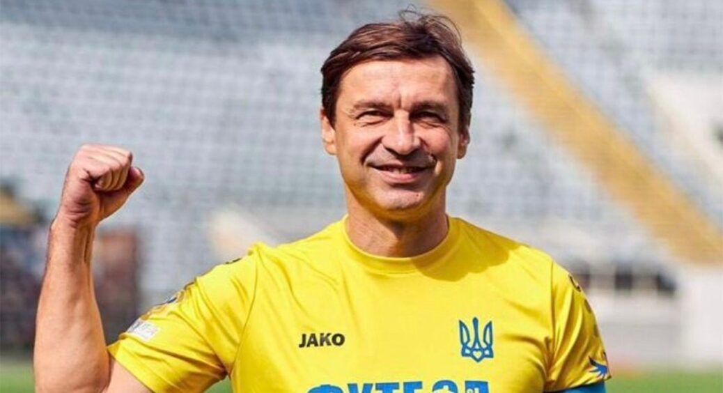 Був футболістом, а тепер рятує людей: 50-річний Владислав Ващук опанував нову професію 