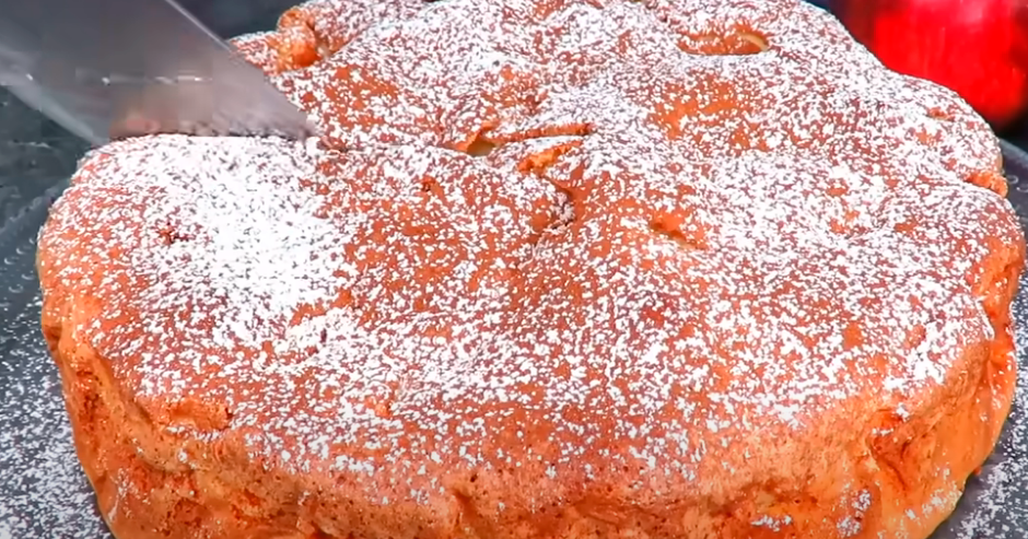 Рецепт соковитого яблучного пирога