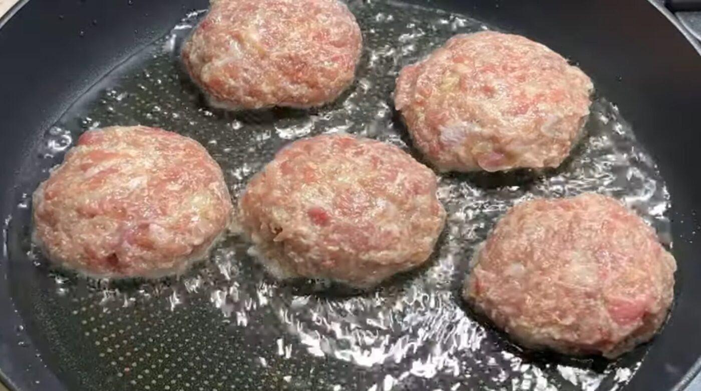 Що додати в котлети, щоб вони не вбирали зайву олію