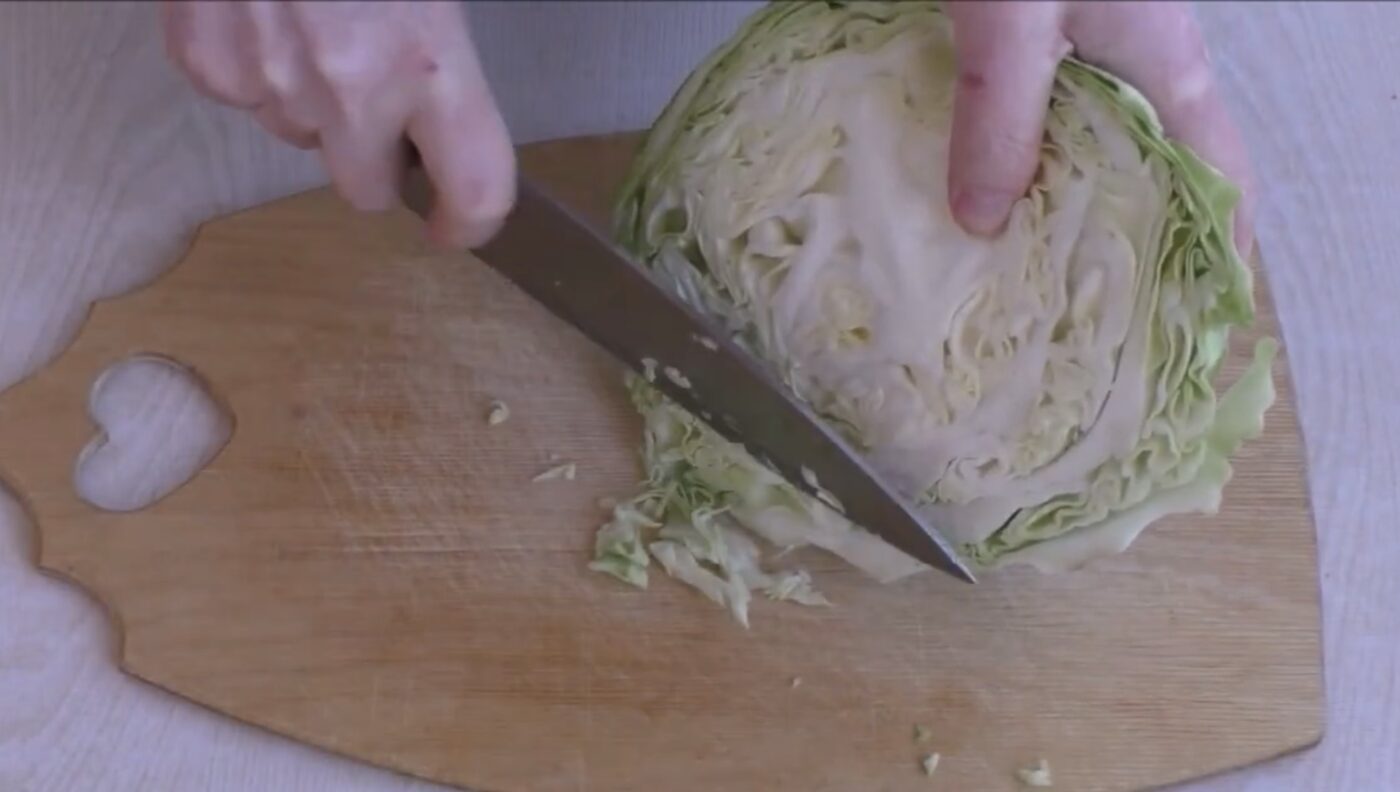 Рецепт салату, який підійде і як начинка для пиріжків