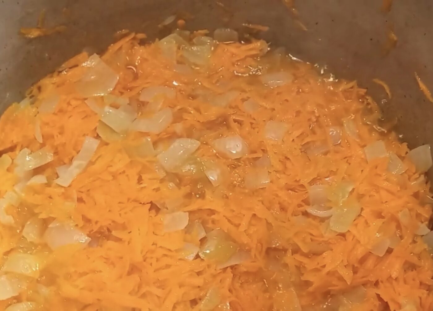 Що треба обсмажувати першим: моркву чи цибулю