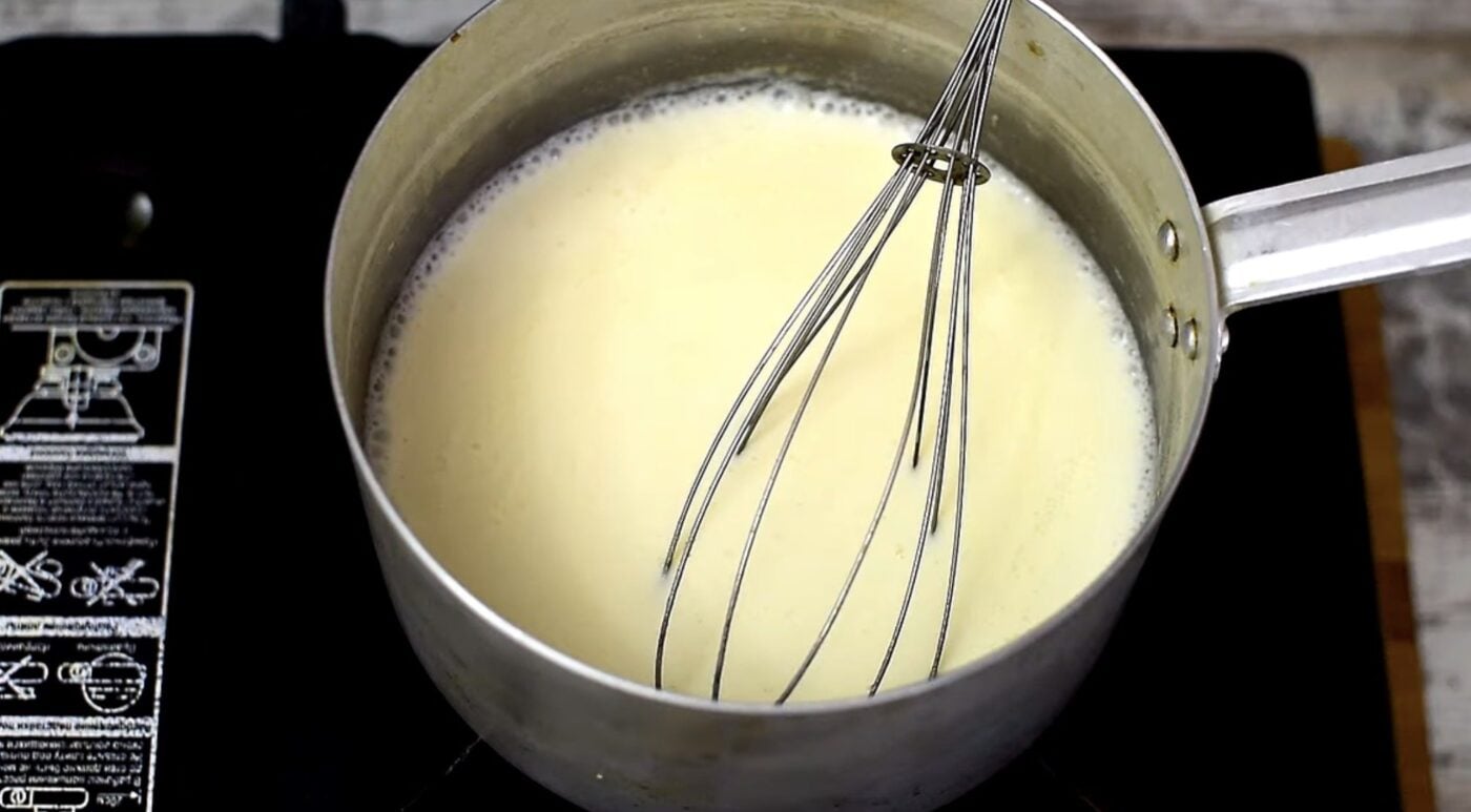 Як зробити смачний соус зі сметанної сироватки