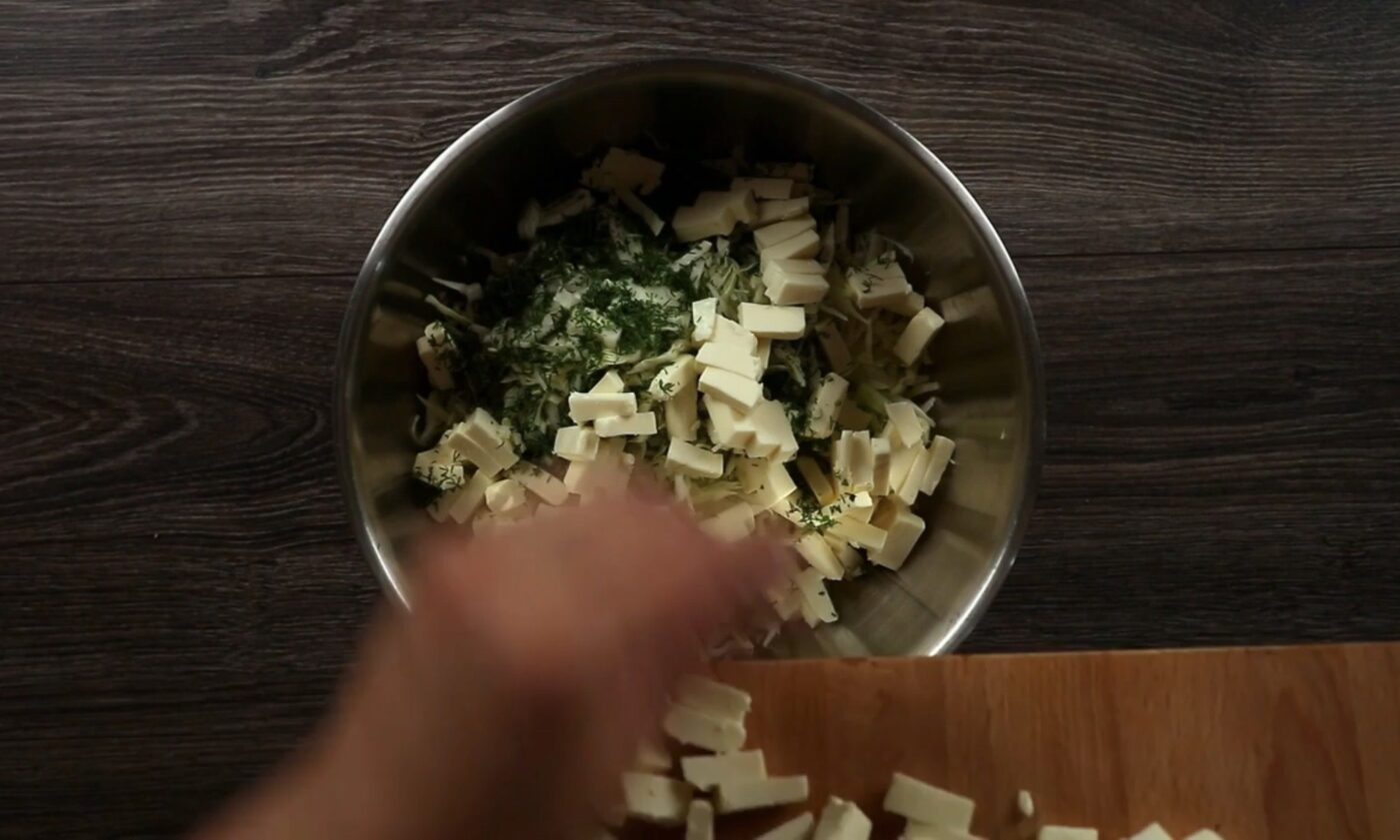 Салат з сиром і капустою