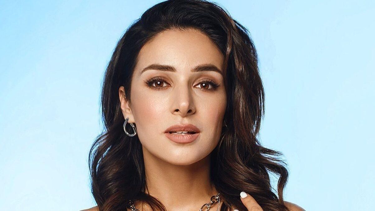 Злату Огнєвіч підозрювали в романі з різними чоловіками, але знаменитість мало коментувала чутки