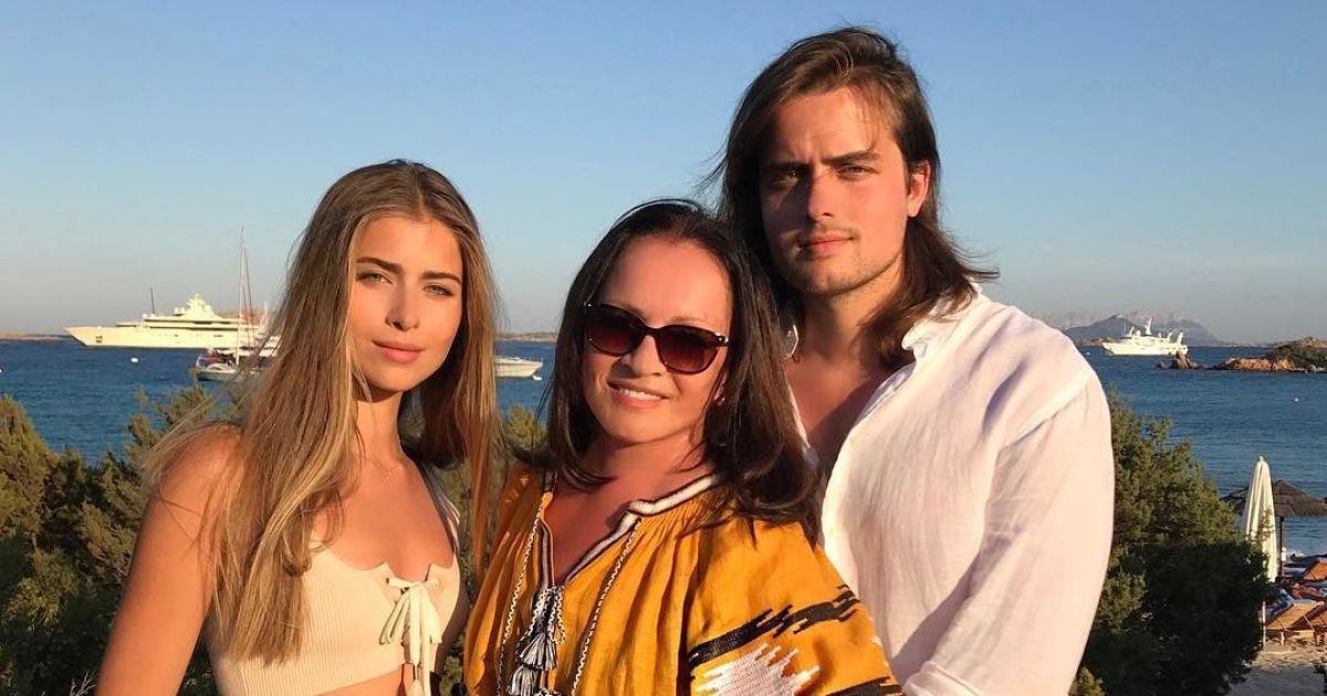 Як виглядають онуки Софії Ротару, які зараз живуть далеко за межами України