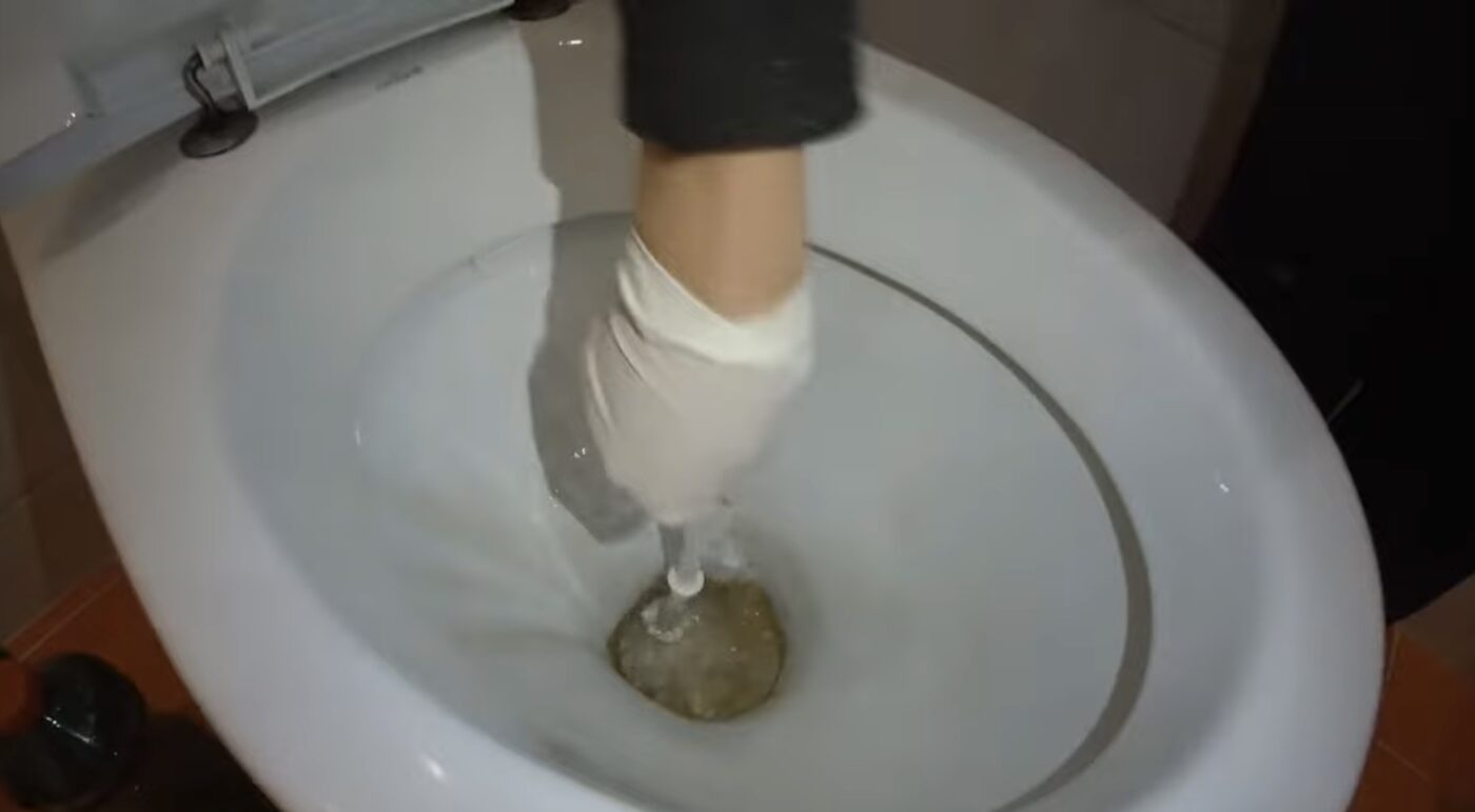 Універсальний засіб прибирання