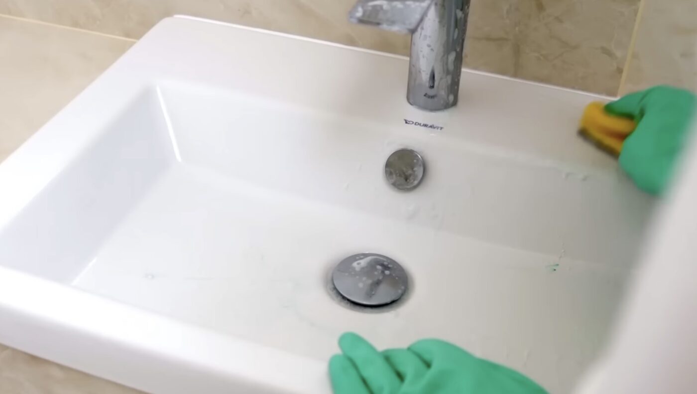 Як швидко прибрати велику оселю