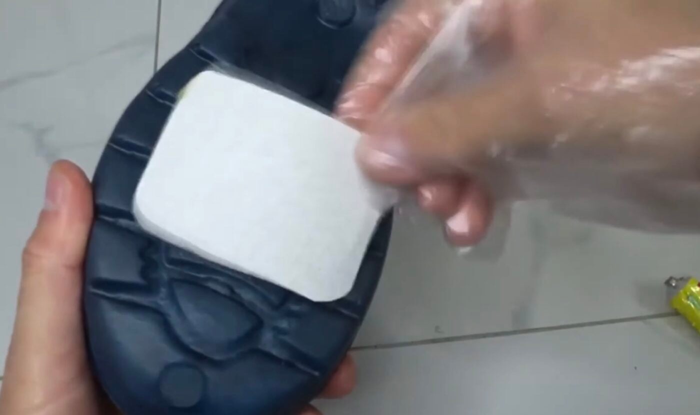 Чим обробити підошву, аби взуття не ковзало по ожеледиці