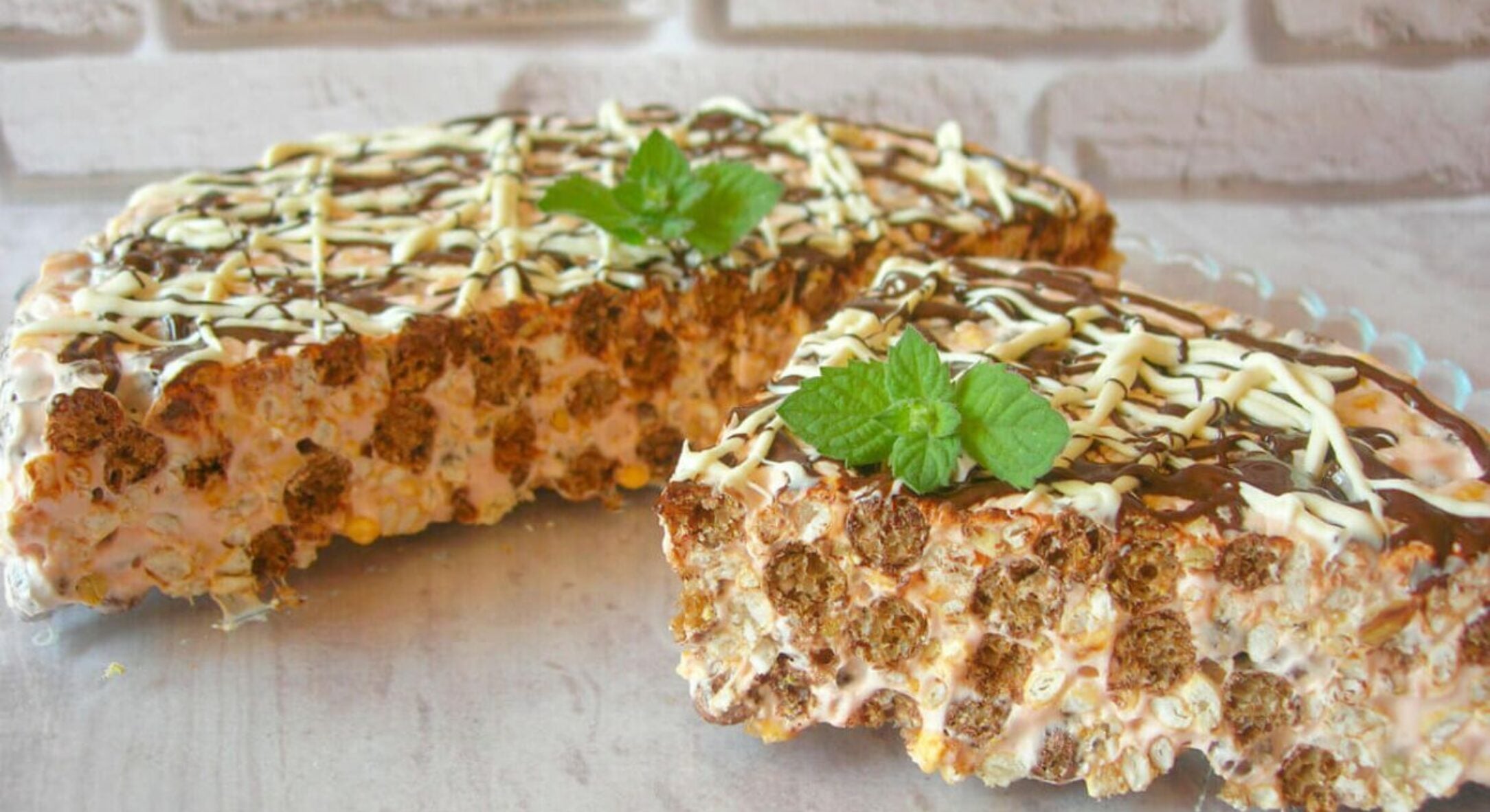 Торт “Морозивник” без випічки: витрачаю якихось 10 хвилин – і він готовий. Дешевий, ніжний, святковий (фото) 