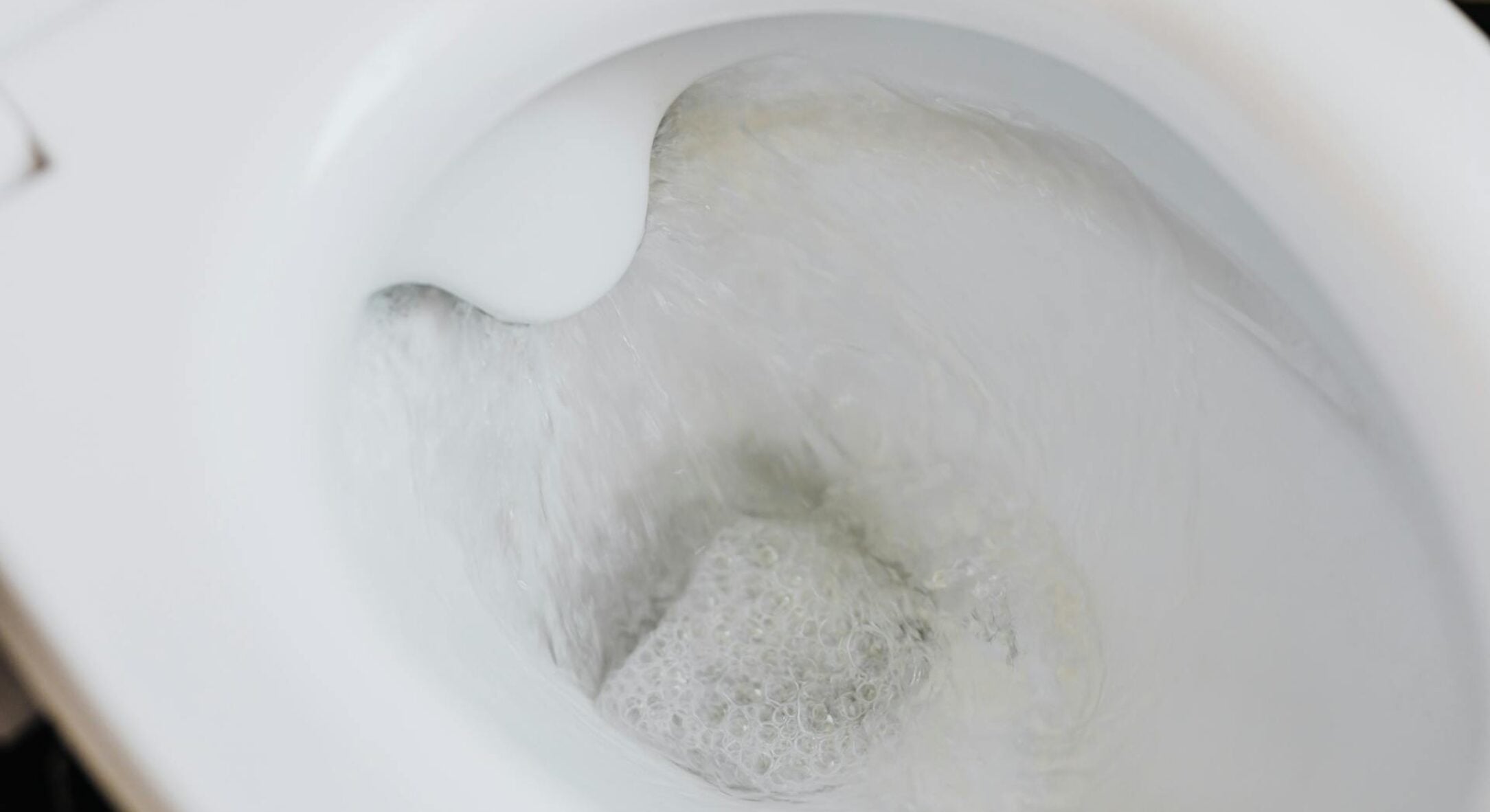 Усуваю неприємний запах з туалету 1 сірником: сірка прибирає весь сморід миттєво – і легко дихається 