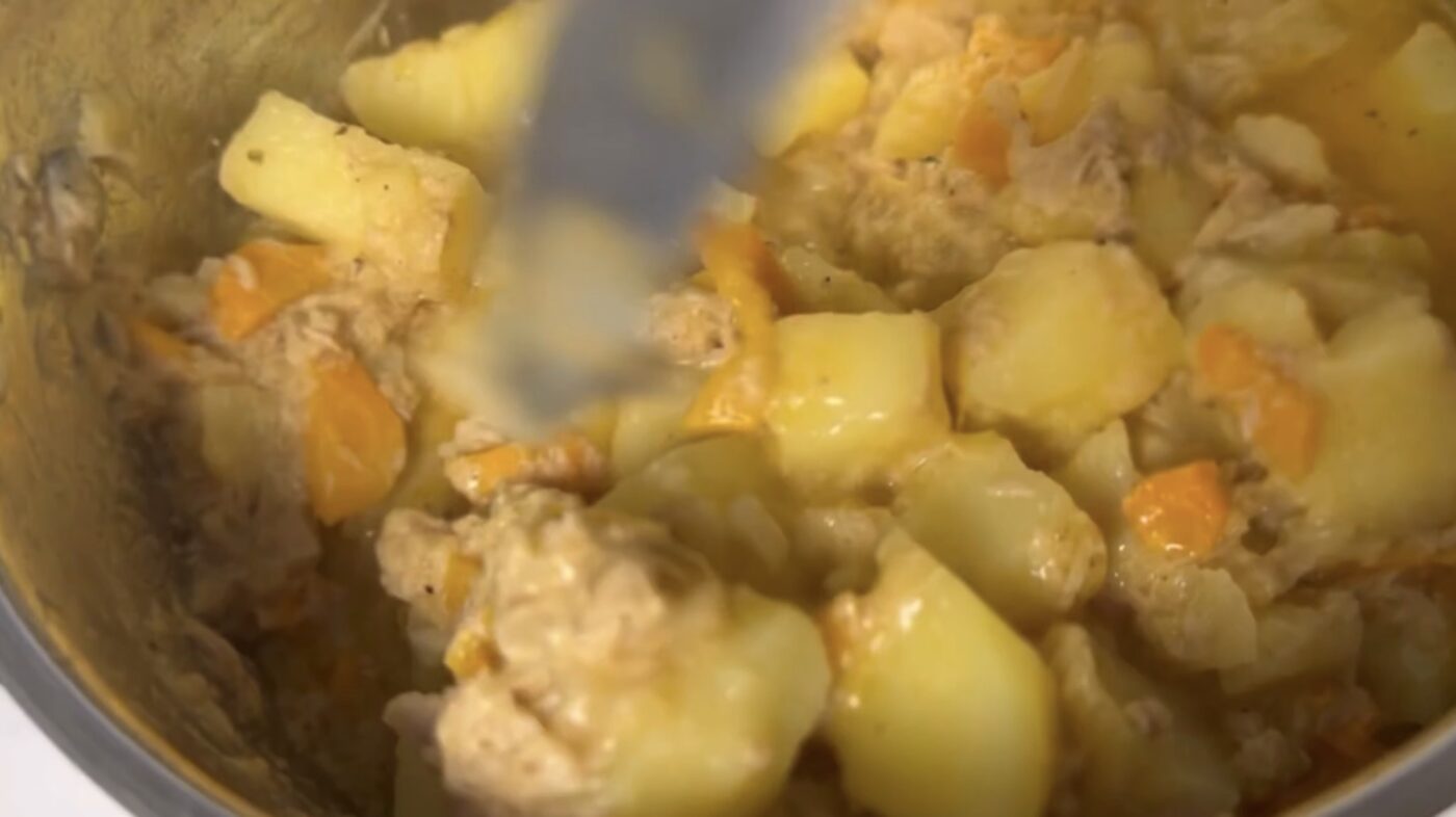 Рецепт смачної страви з картоплі та консерви