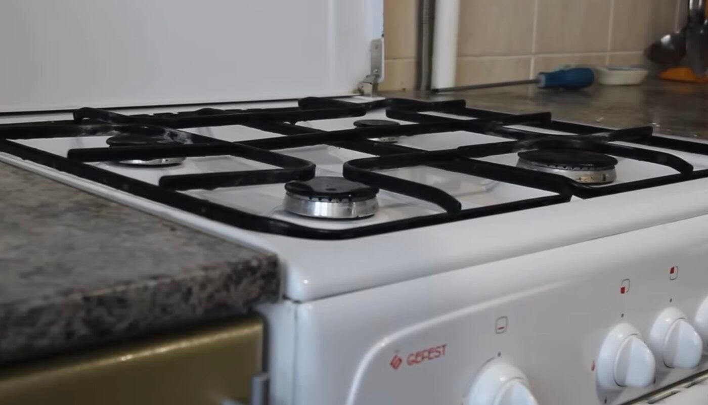Як відмити жир з газової конфорки