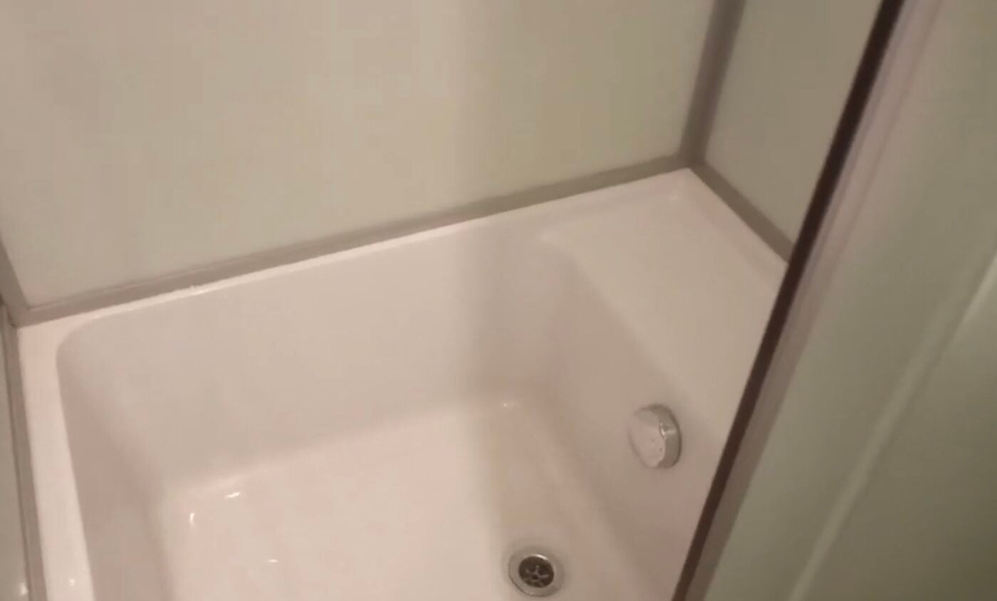 Два дієві способи від неприємного запаху в ванній