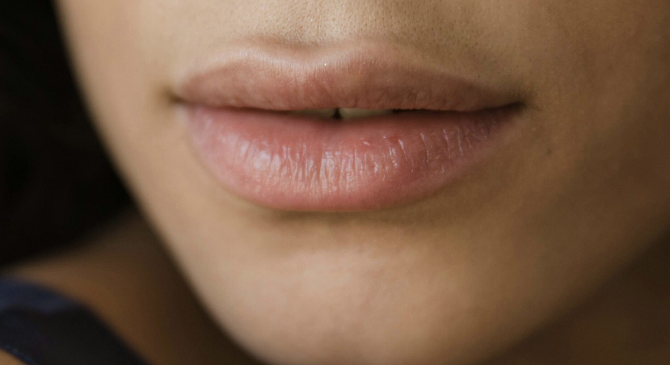 На ніч наношу цей засіб на губи – і зранку вони такі зволожені: жодної пошерхлості й сухості 12 годин 