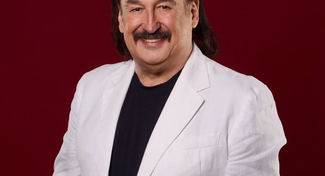 Казали, що яворина, а насправді – смерека: на могилі Степана Гіги висадили не те дерево (ФОТО) 