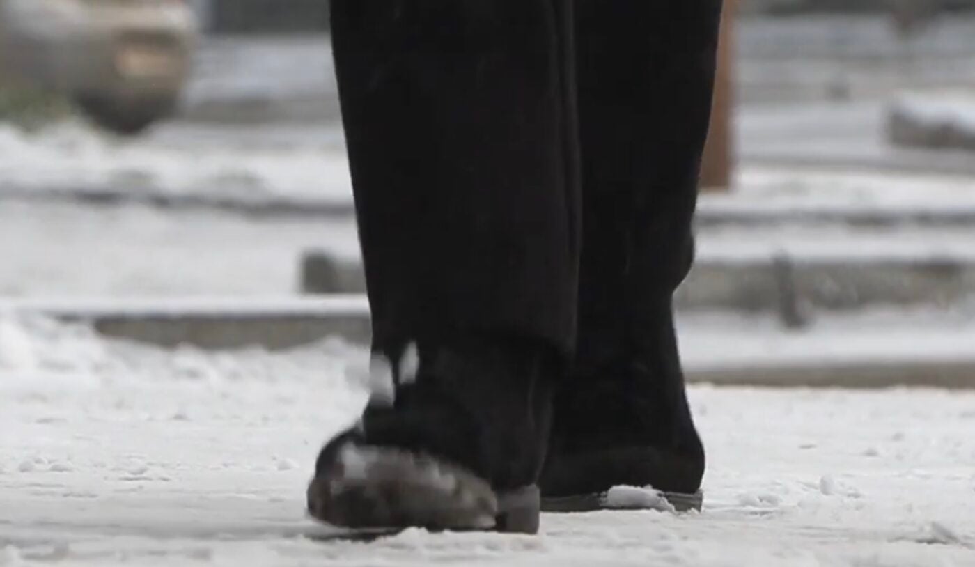 Як підготувати взуття, аби не падати в ожеледь