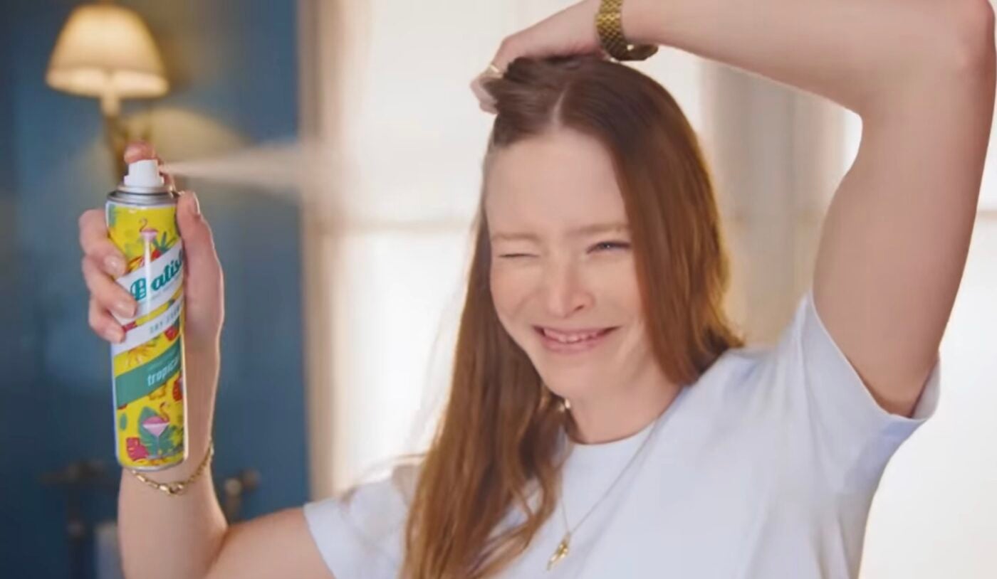 Як правильно користуватися сухим шампунем