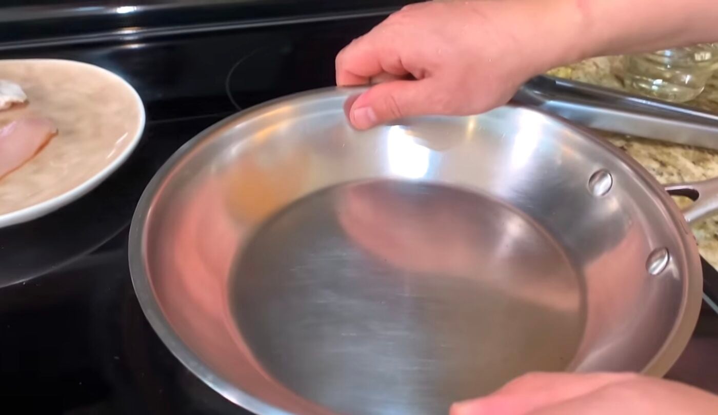 Як правильно підготувати сковороду до смаження